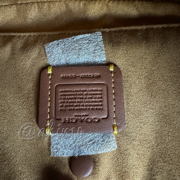 NWT Coach Luna Leather Shoulder Bag - Picture 6 of 8